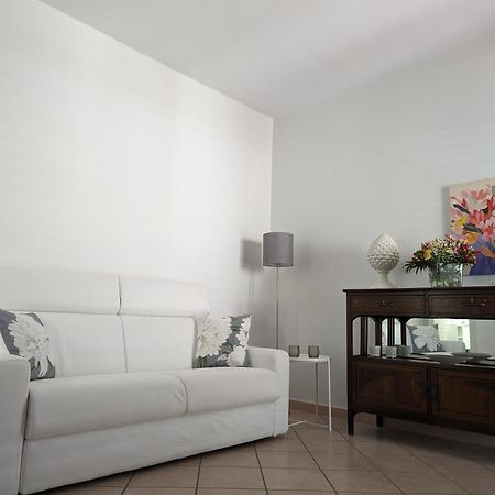Antonino Apartment Taormina Bagian luar foto
