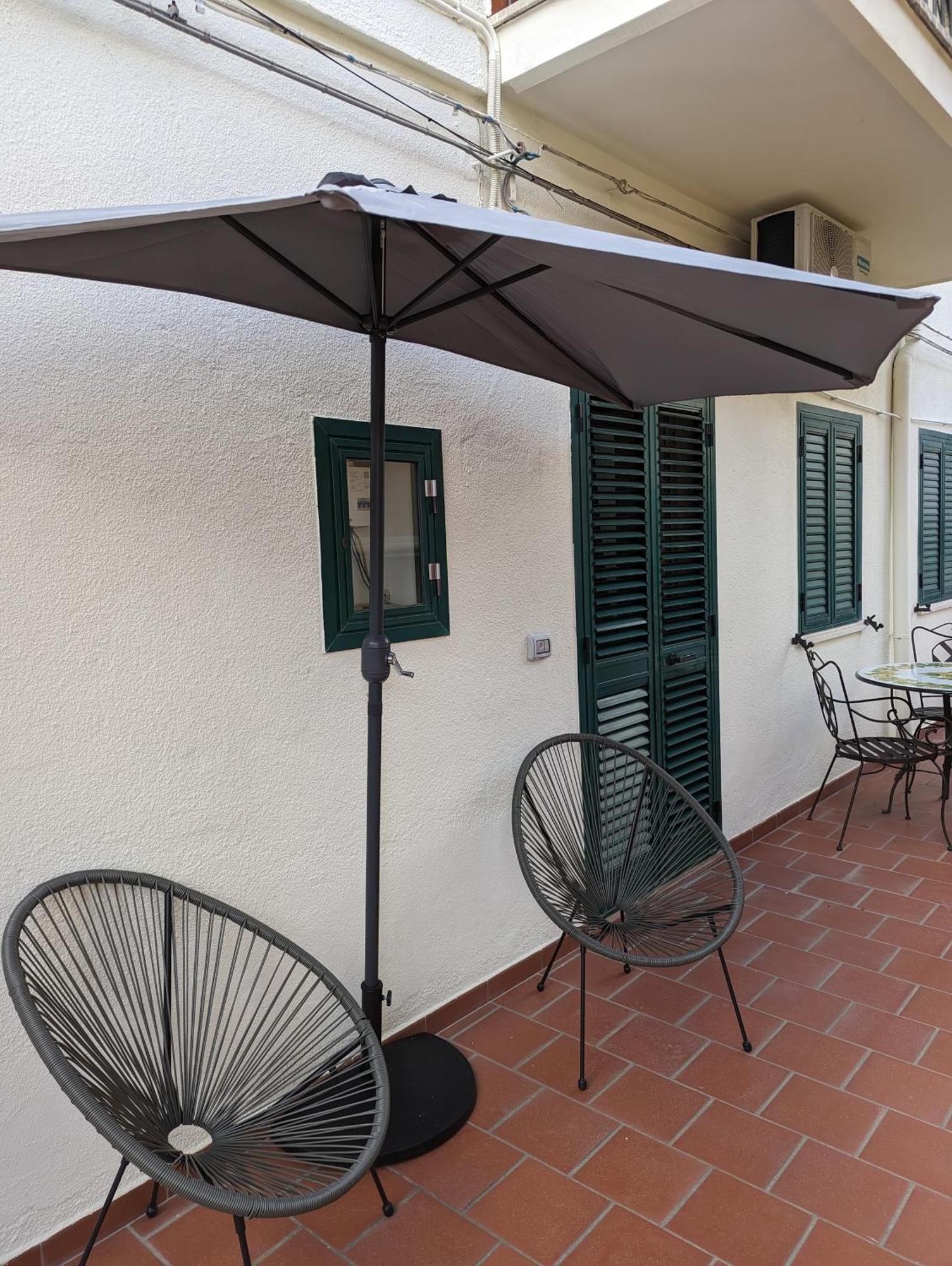 Antonino Apartment Taormina Bagian luar foto